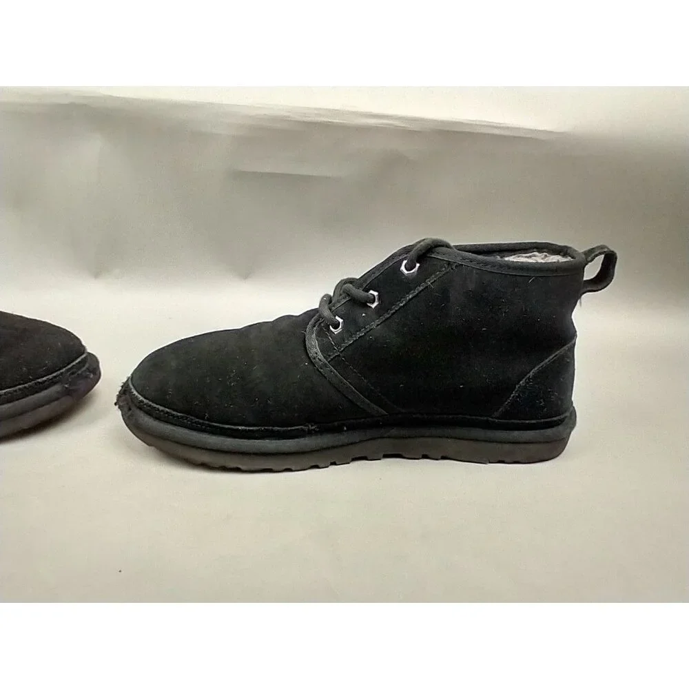 UGG Neumel Casual‎ Classic Suede Ankle Chukka Boots Men’s Size 11 Black